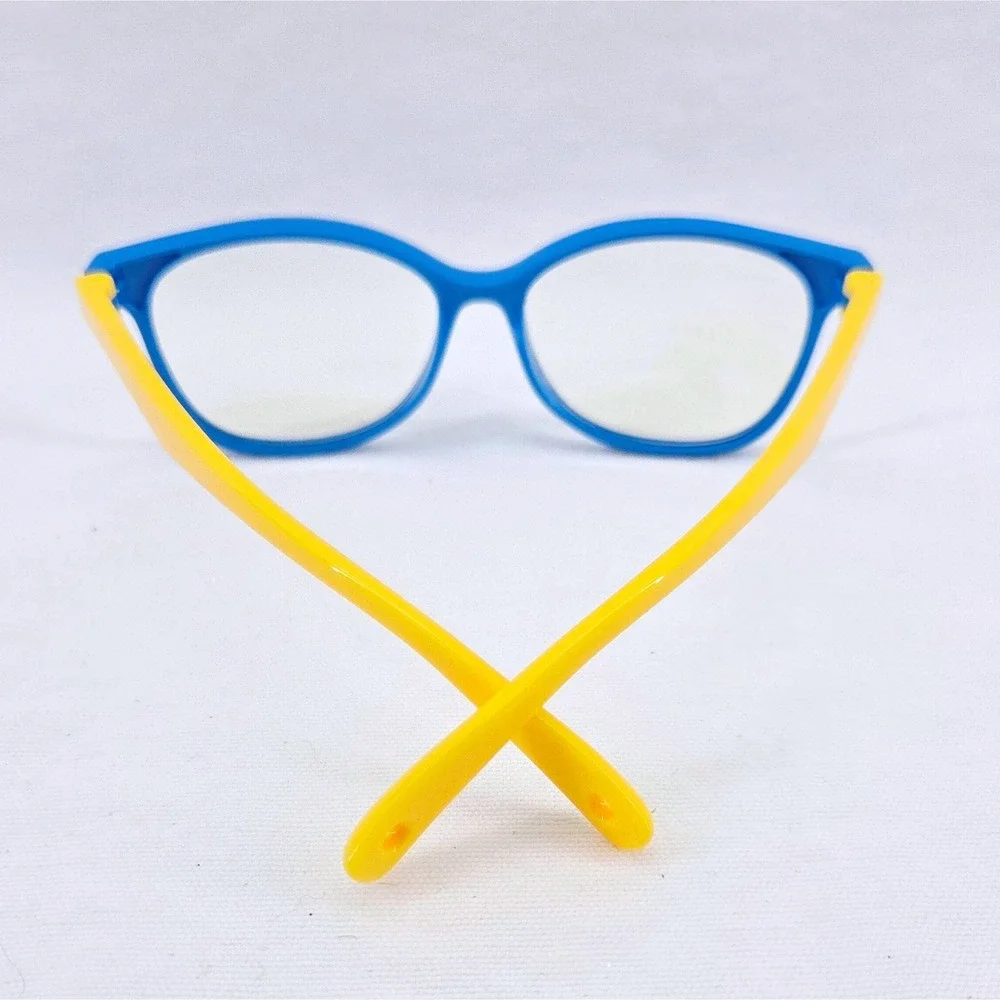 SEEAFUN Blue Light Glasses for Kids with Cute‎ Car Case -